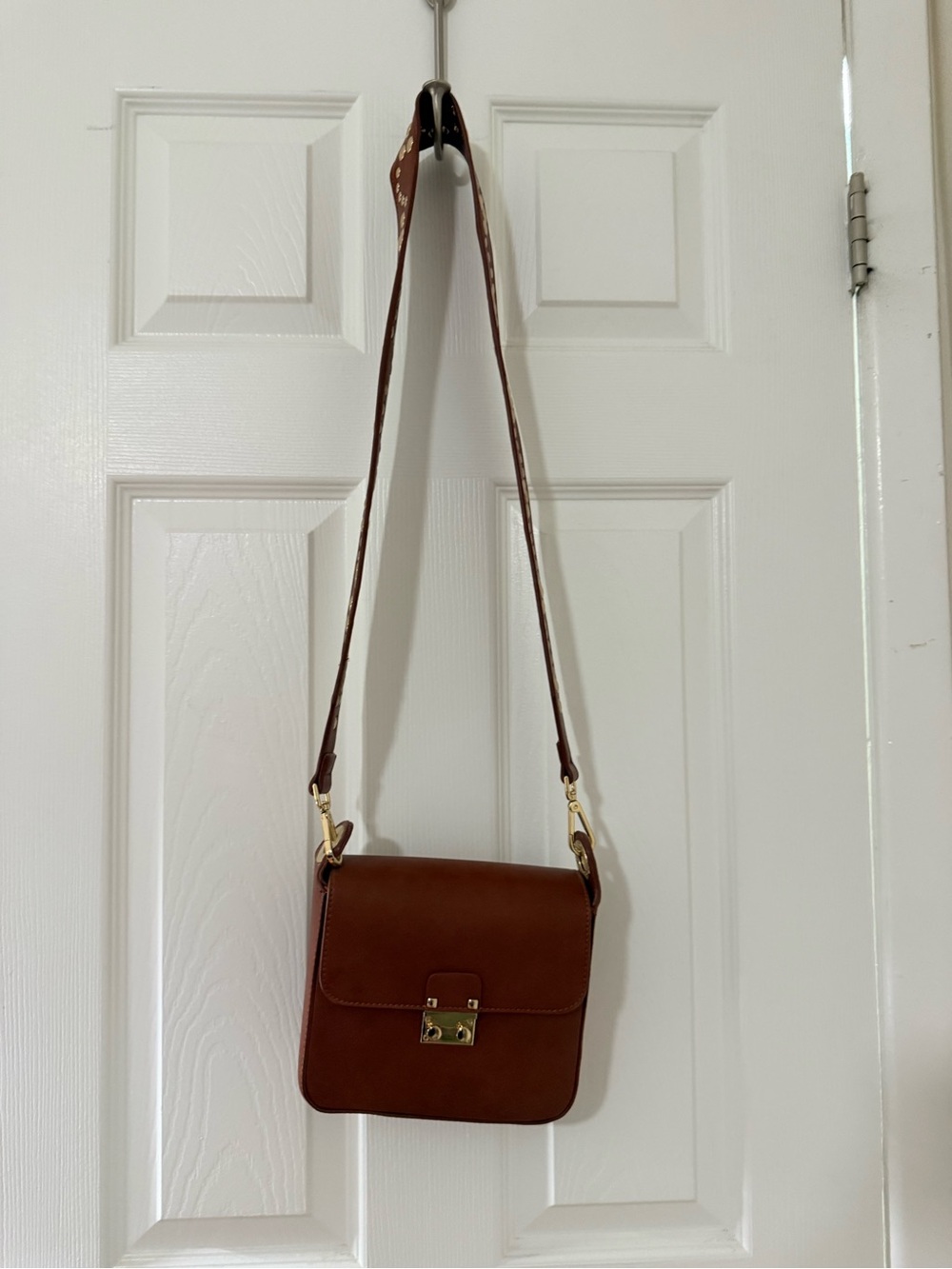 Minimal Brown Leather Crossbody Bag with Gold Hardware